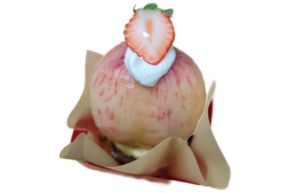 まるごと桃のタルト